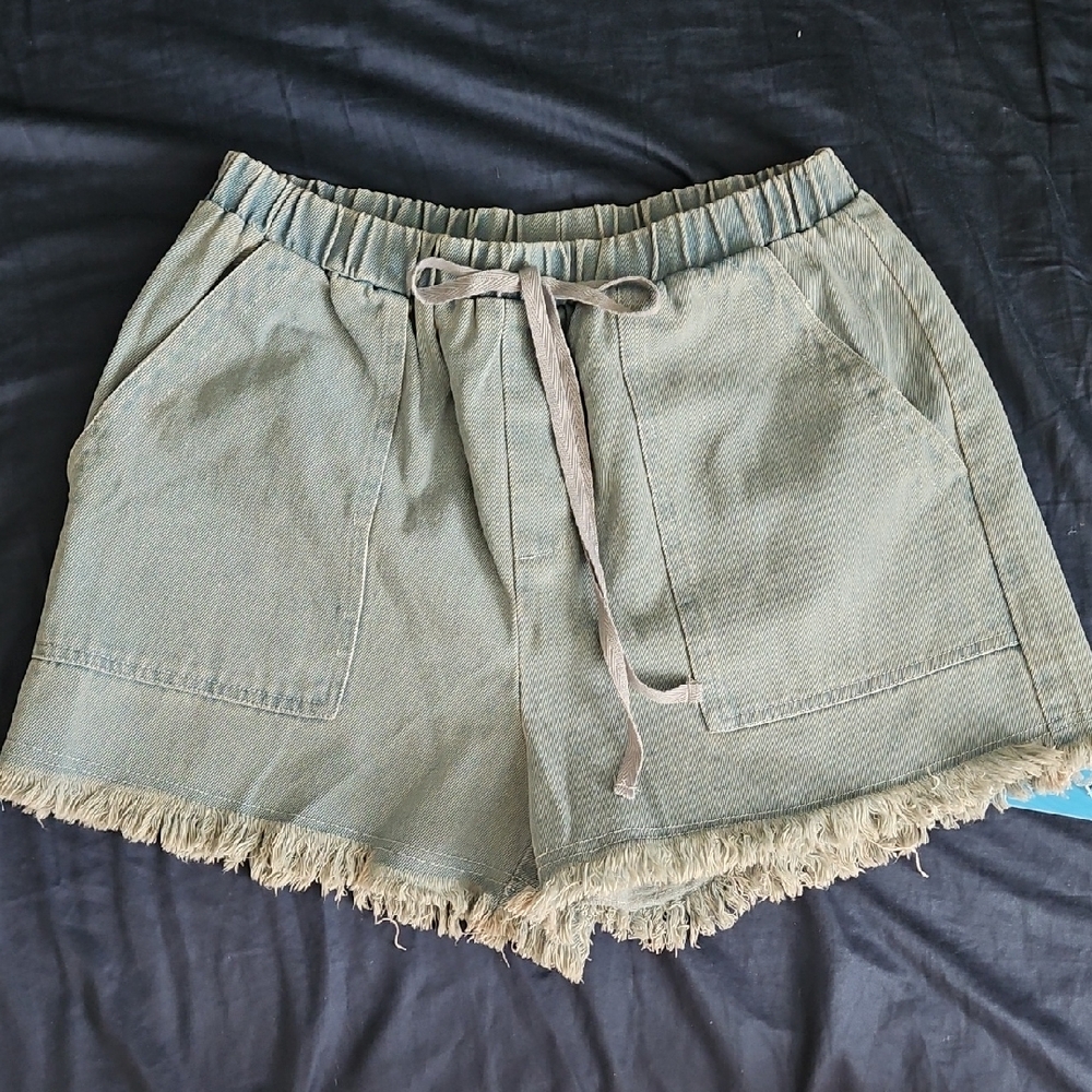 Cupshe Frayed Hem Denim Shorts